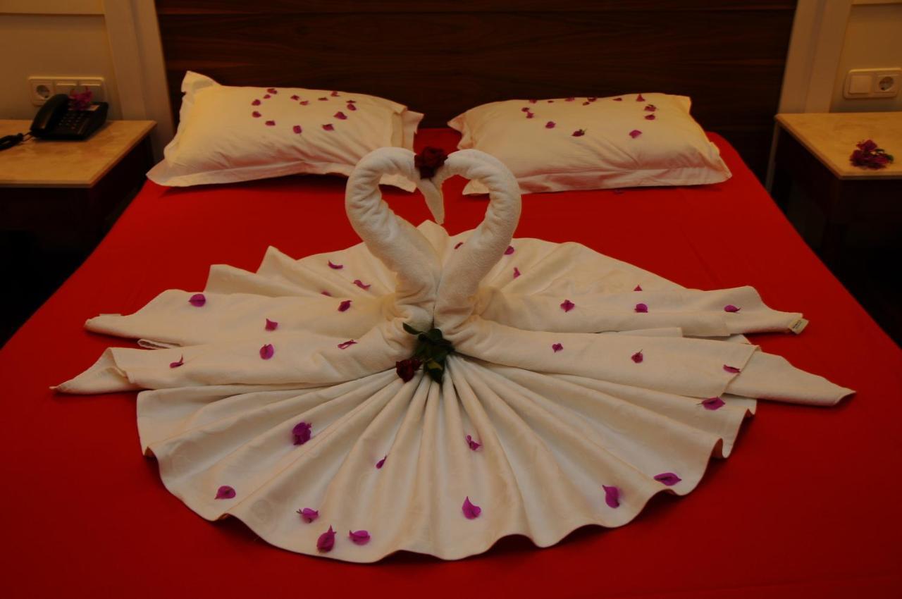 Alba Royal Hotel (Adults Only) Side Quarto foto
